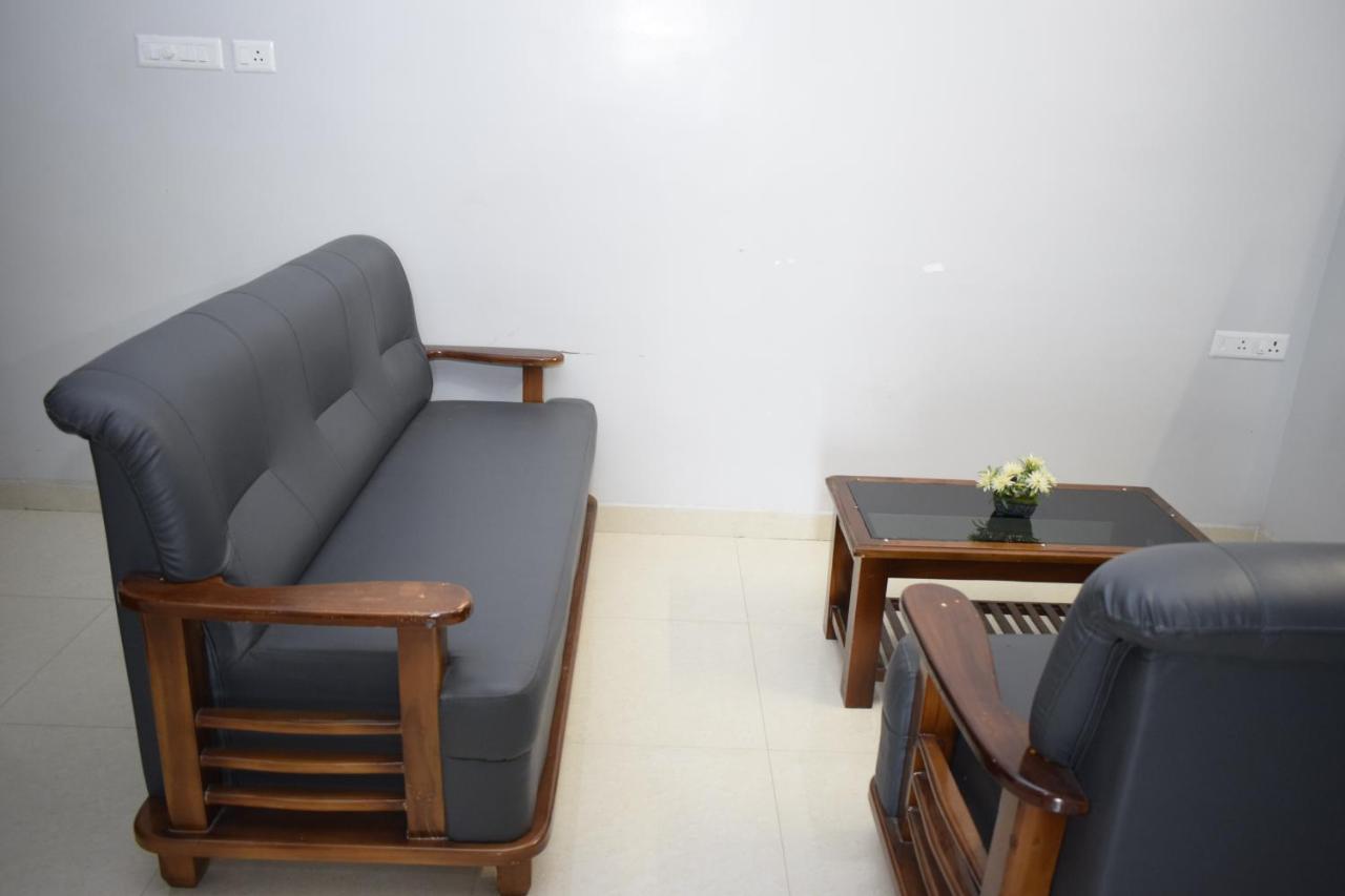 Hotel Viswa Residency By Azalea à Madurai Extérieur photo