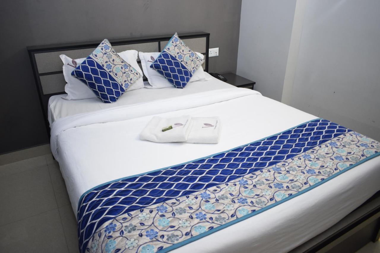 Hotel Viswa Residency By Azalea à Madurai Extérieur photo