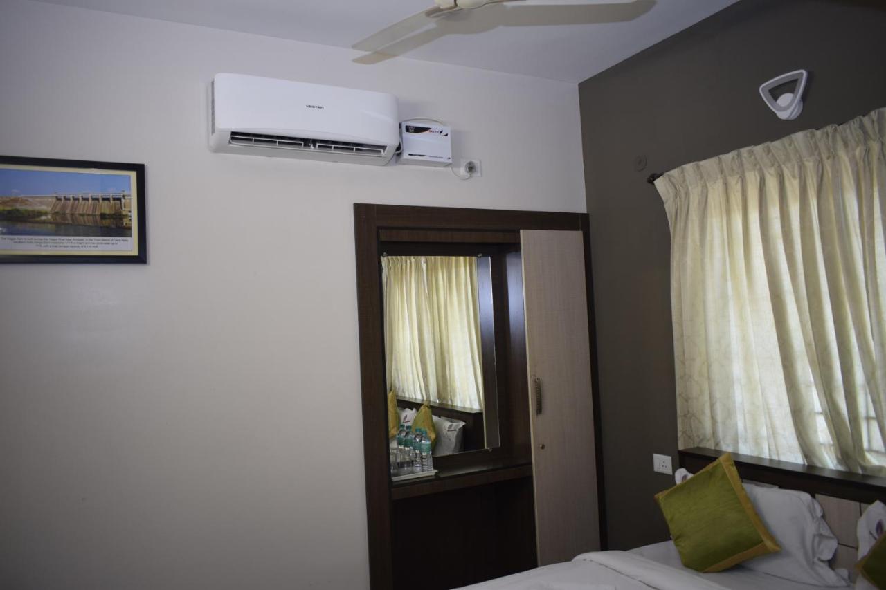 Hotel Viswa Residency By Azalea à Madurai Extérieur photo