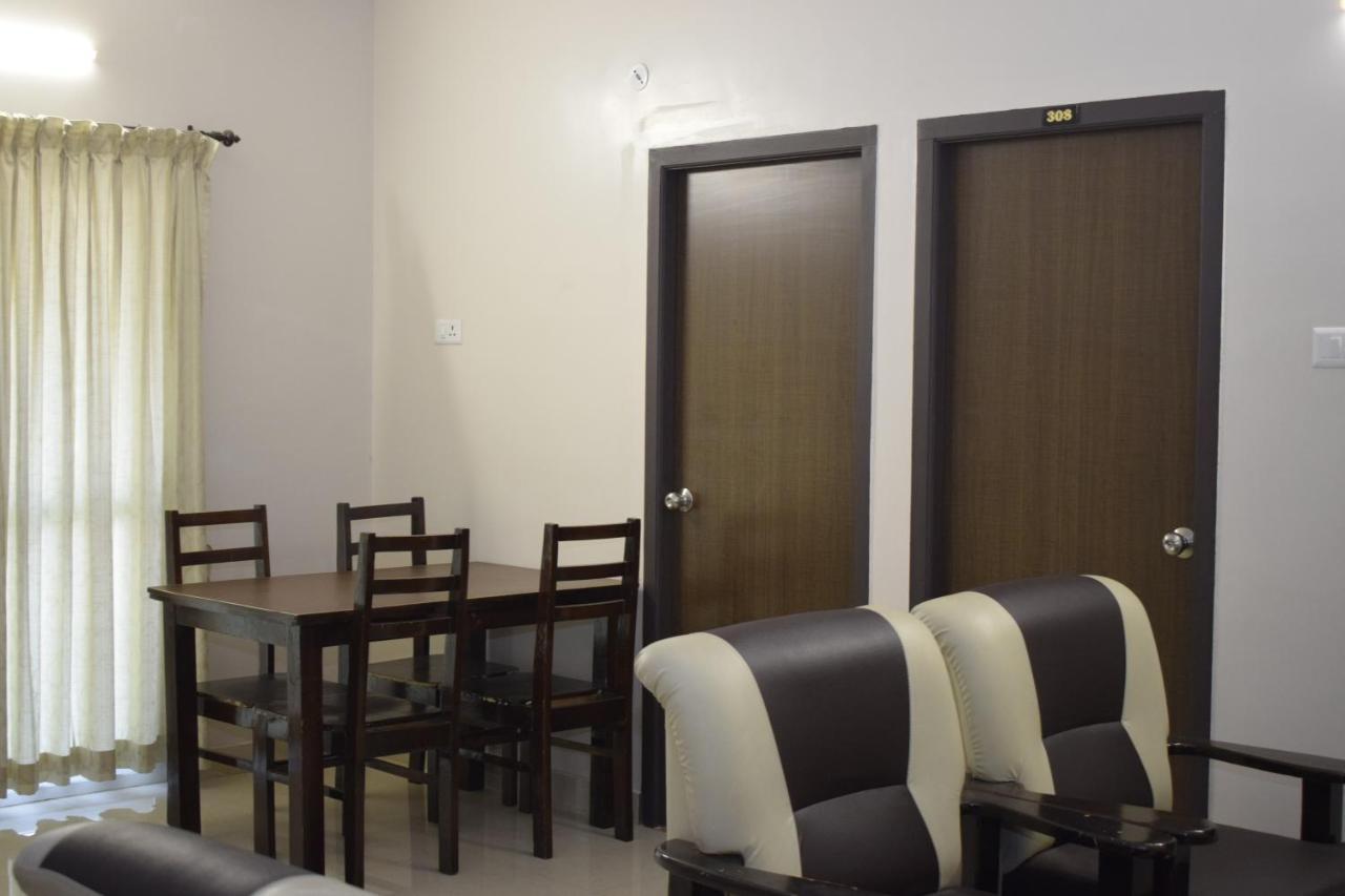Hotel Viswa Residency By Azalea à Madurai Extérieur photo