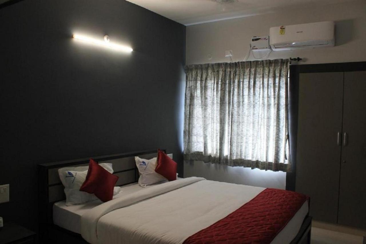 Hotel Viswa Residency By Azalea à Madurai Extérieur photo