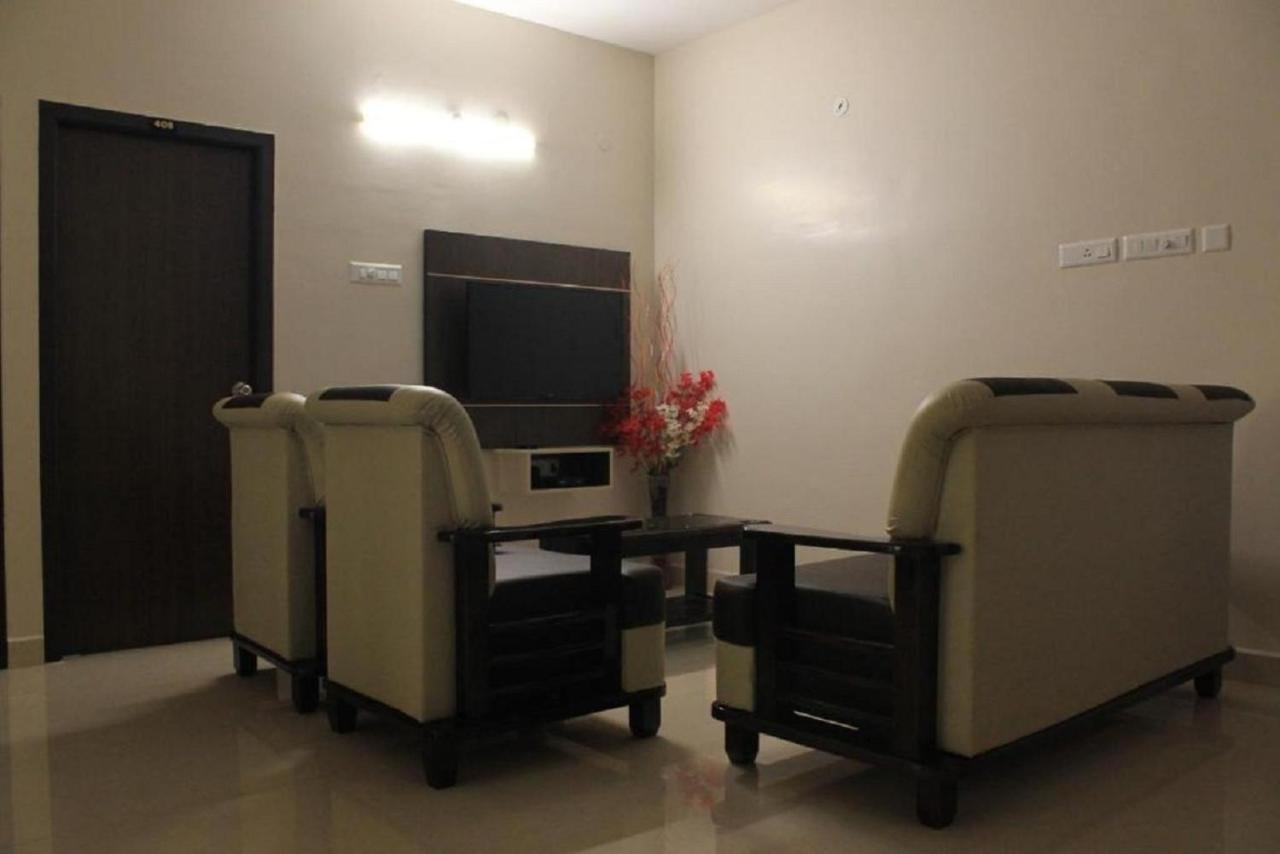 Hotel Viswa Residency By Azalea à Madurai Extérieur photo