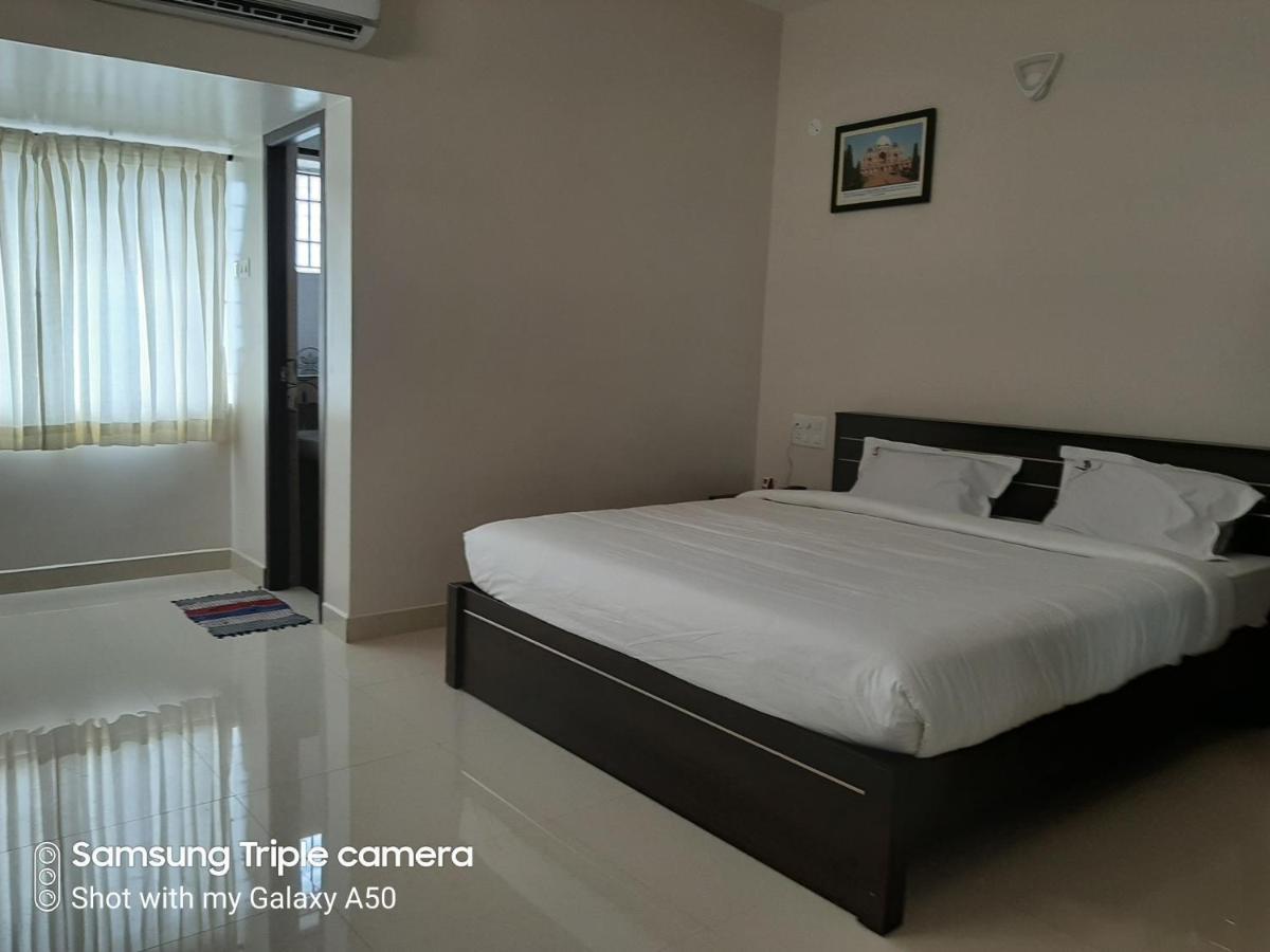 Hotel Viswa Residency By Azalea à Madurai Extérieur photo